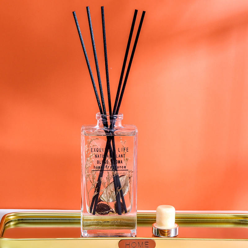 Dekoracija od suhog cvijeća bez difuzora od trske za aromaterapiju vatre