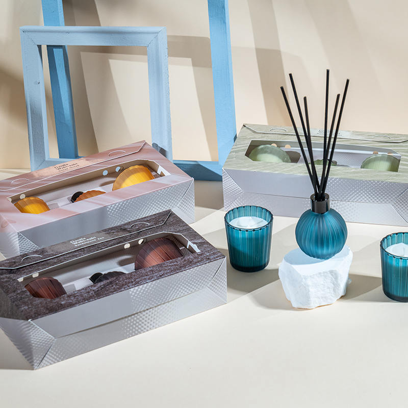 Male naočale s okomitim prugama, mirisne svijeće X2 Boca s raspršivačem od trske, mala žarulja s okomitim prugama