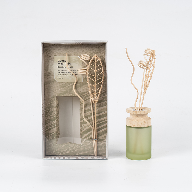 Visoka cilindrična staklena tikvica vrhunski difuzor od trske s drvenim štapićem - dobavljač aroma difuzora