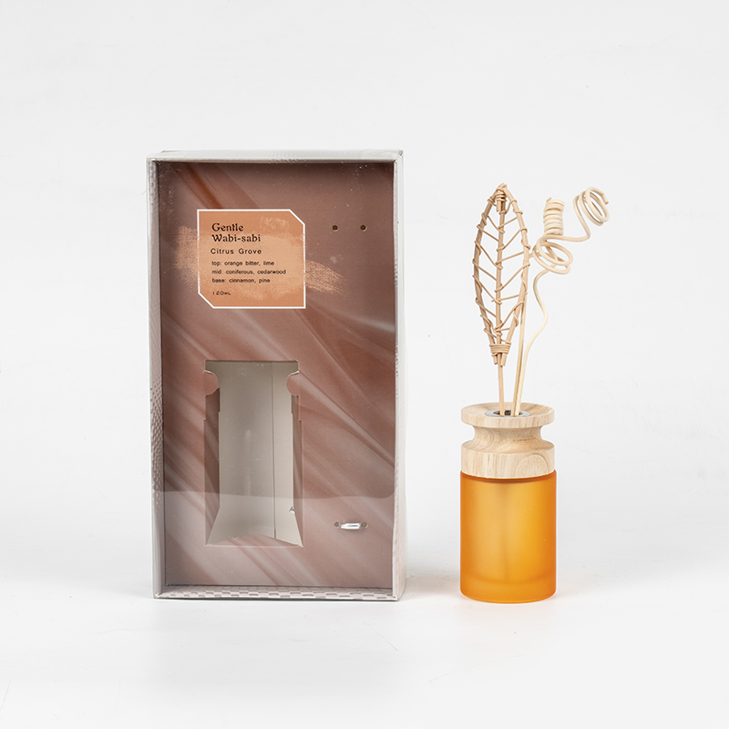 Visoka cilindrična staklena tikvica vrhunski difuzor od trske s drvenim štapićem - dobavljač aroma difuzora