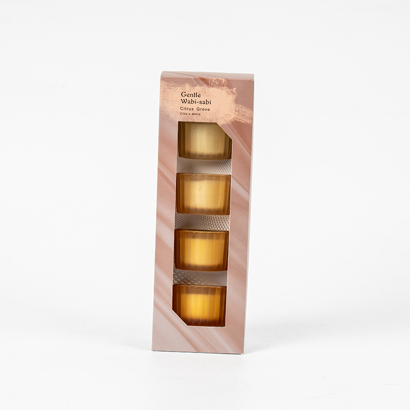 Set od 4 male patuljaste staklene čaše za svijeće s okomitim prugama